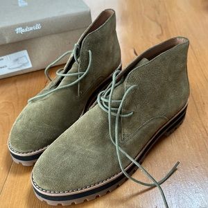 Madewell Lug sole boots in suede, size 7, color is golden spinach